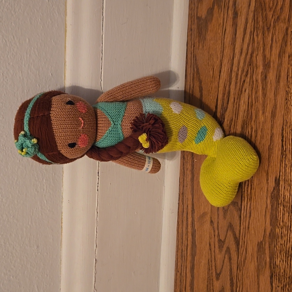 Cuddle and Kind Pearl the mermaid